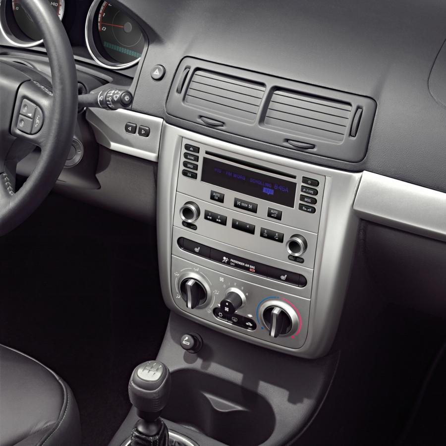  Chevrolet Cobalt SS Supercharged Coupe 2005 года  (фото 17 из 36)